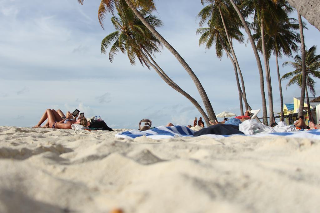 Water Breeze Hotel Maafushi Buitenkant foto