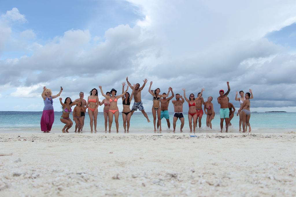 Water Breeze Hotel Maafushi Buitenkant foto